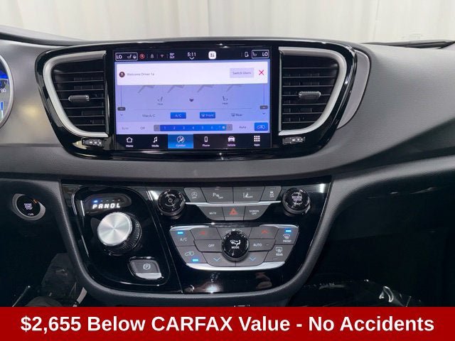 Used 2026 Chrysler Pacifica Select FWD image 18