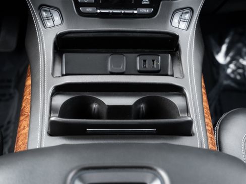 Used 2019 Chevrolet Tahoe Premier image 17