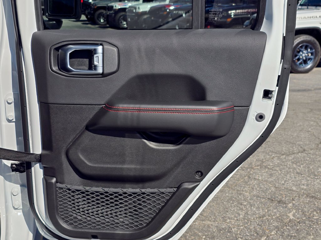 New 2027 Jeep Wrangler Unlimited Rubicon AWD/4WD image 39