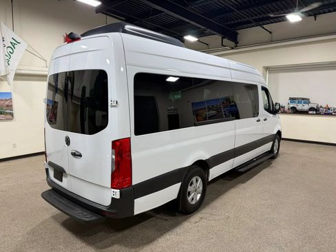 Used 2019 Mercedes-Benz Sprinter 2500 image 8