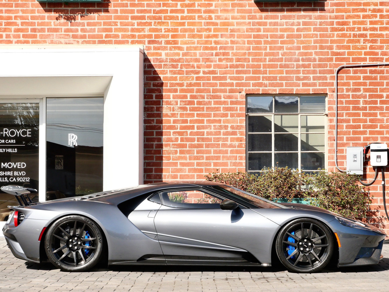 Used 2020 Ford GT Carbon Series RWD image 4