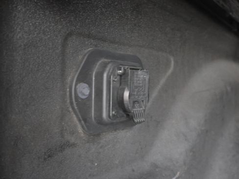 Used 2016 RAM 3500 Laramie AWD/4WD image 32