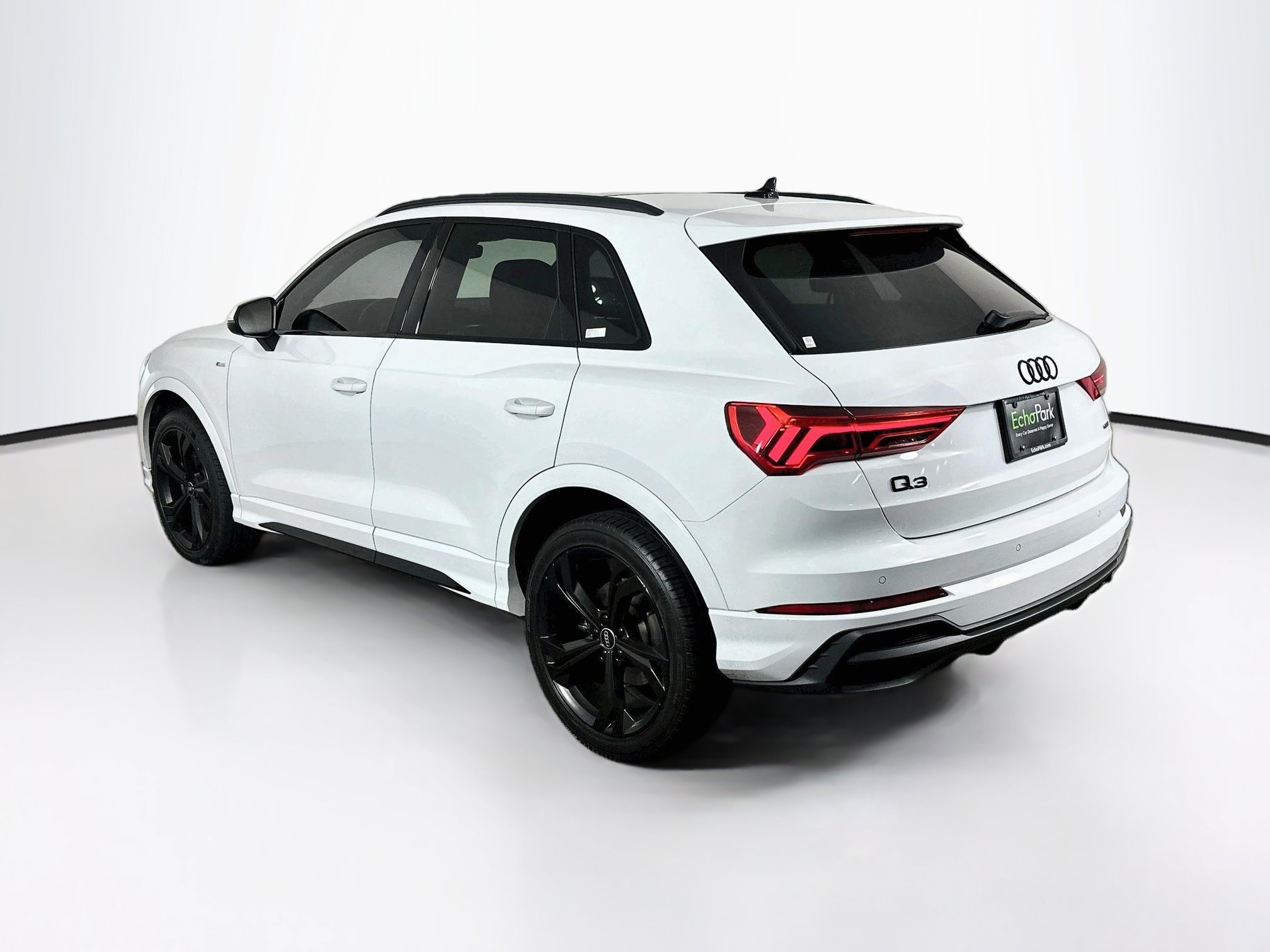 Used 2023 Audi Q3 2.0T Premium Plus w/ Premium Plus Package AWD/4WD image 5
