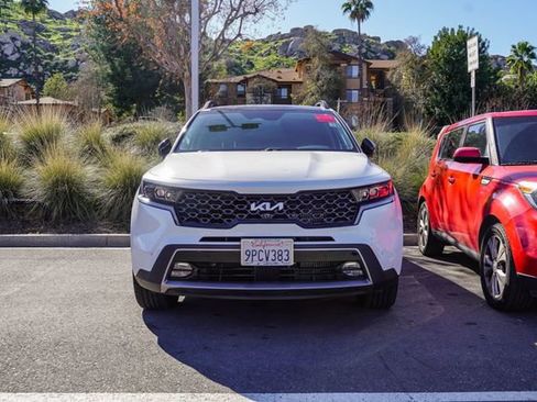 Certified 2022 Kia Sorento SX Prestige image 3