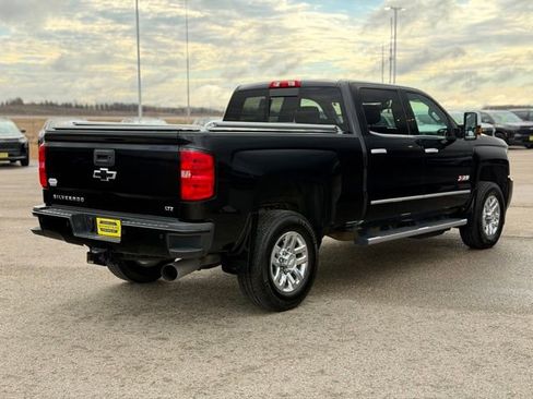 Used 2019 Chevrolet Silverado 3500 LTZ w/ Duramax Plus Package image 6