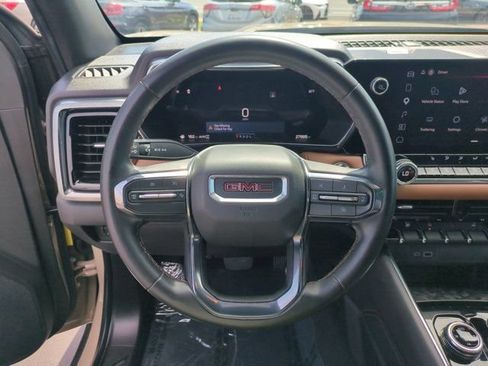 Used 2024 GMC Canyon AT4 w/ LPO, Skid Plate Package AWD/4WD image 18