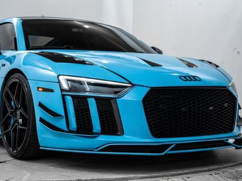 Used 2017 Audi R8 V10 plus AWD/4WD image 19