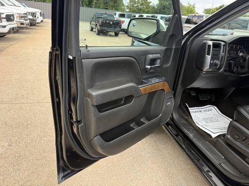Used 2017 Chevrolet Silverado 1500 LTZ w/ Texas Edition RWD image 8