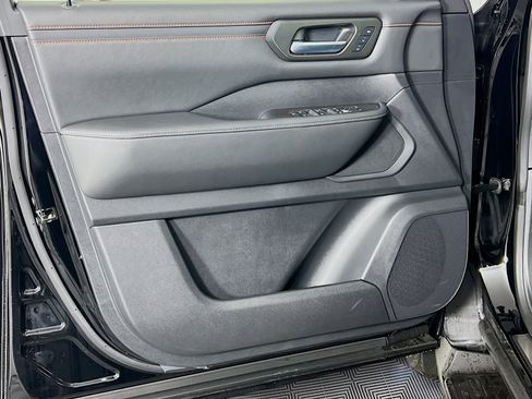 New 2026 Nissan Armada PRO-4X AWD/4WD image 20