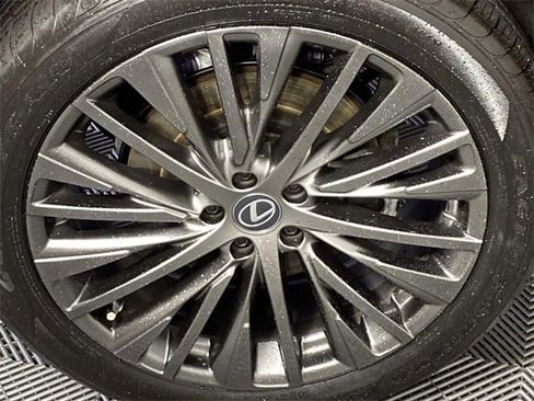 Used 2023 Lexus RX 350 Premium image 32
