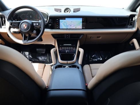 New 2026 Porsche Cayenne Coupe AWD/4WD image 21