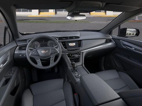 New 2026 Cadillac XT5 Luxury image 15