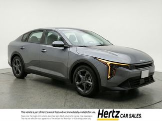 Used 2025 Kia K4 LXS video 1