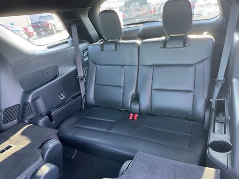 Used 2025 Ford Explorer ST-Line AWD/4WD image 9