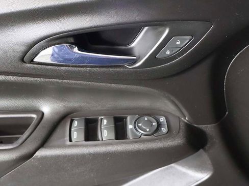 Used 2020 Chevrolet Equinox LT image 31