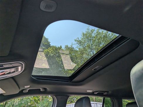 Certified 2023 Jeep Grand Cherokee Altitude image 19