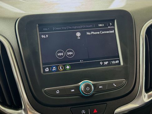 Used 2023 Chevrolet Equinox LT image 17