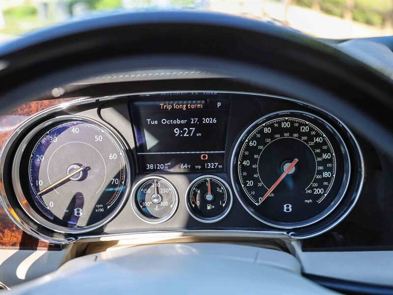 Used 2016 Bentley Flying Spur V8 AWD/4WD image 34