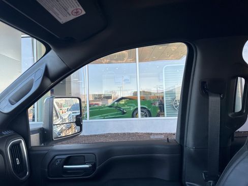 Used 2022 Chevrolet Silverado 3500 High Country image 27