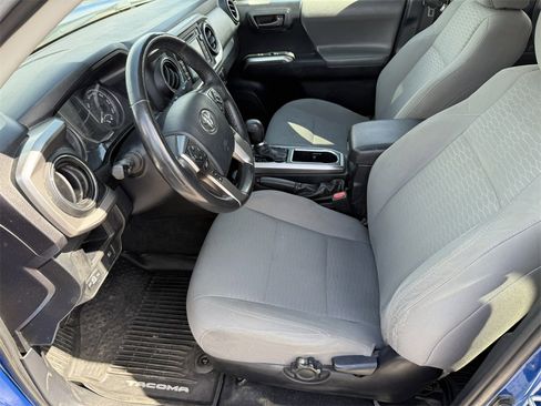 Used 2018 Toyota Tacoma SR5 image 24