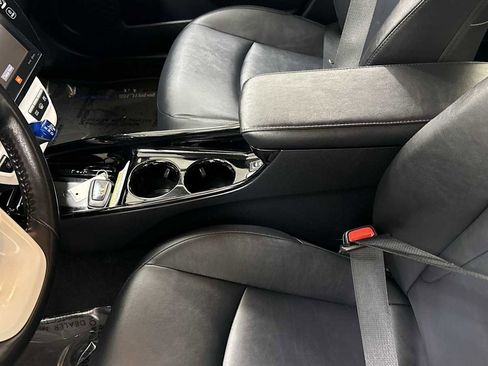Certified 2017 Toyota Prius Prime Advanced image 23