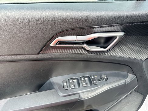 Used 2025 Kia Sportage LX FWD image 15