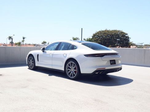 Certified 2022 Porsche Panamera 4S AWD/4WD image 3