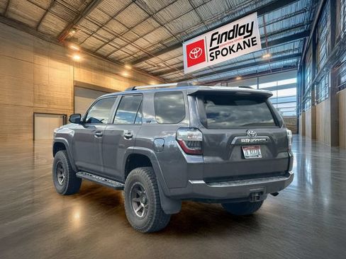 Used 2019 Toyota 4Runner SR5 AWD/4WD image 6