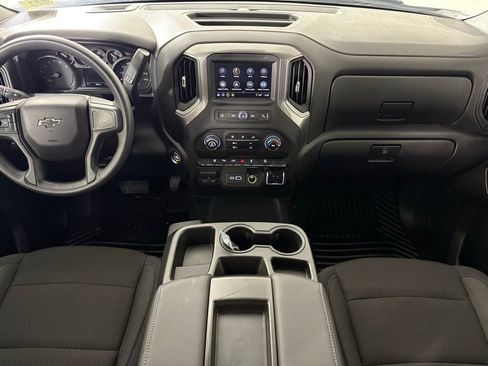 Used 2025 Chevrolet Silverado 2500 Custom w/ Custom Value Package image 38