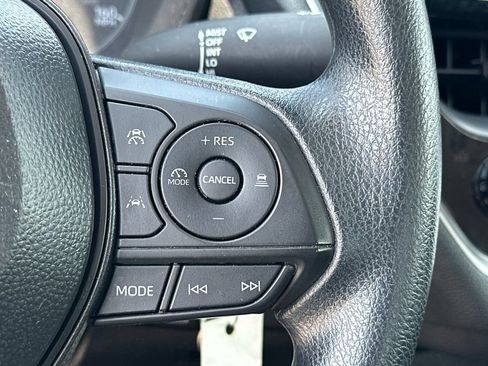Used 2025 Toyota Corolla LE FWD image 26