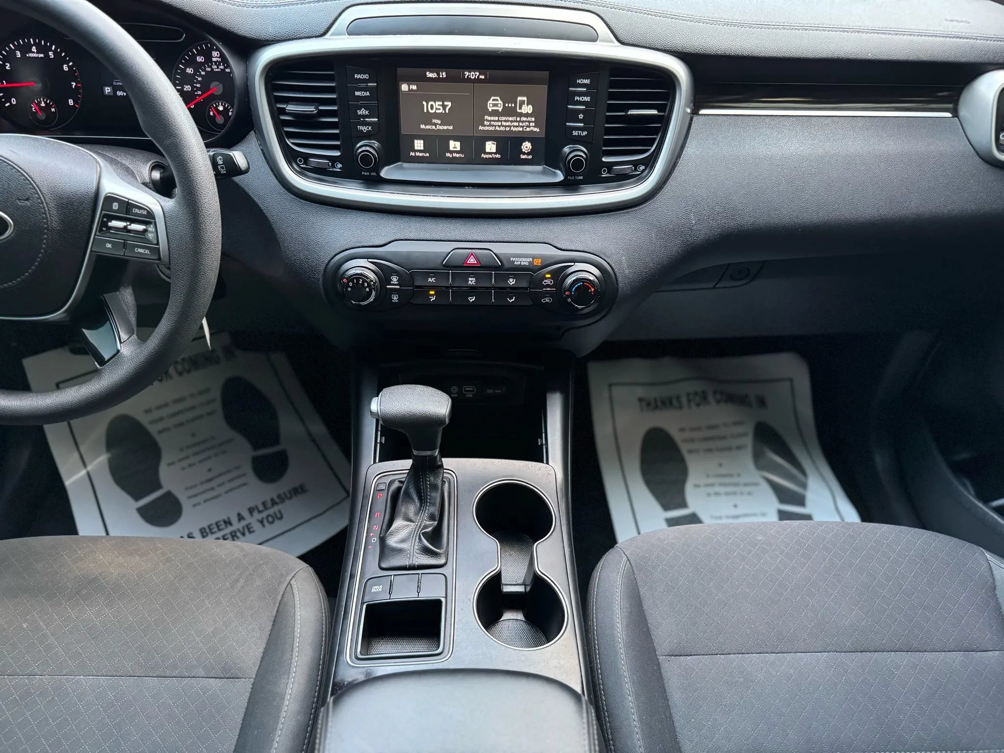 Used 2019 Kia Sorento L FWD image 17