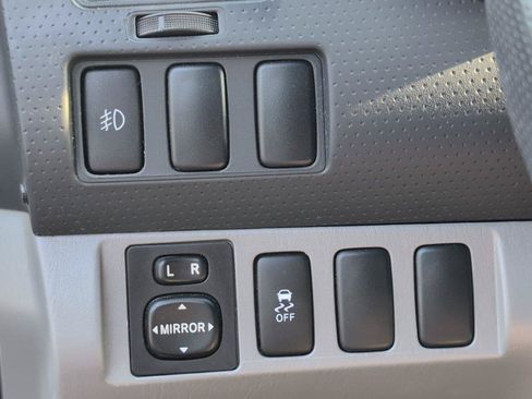 Used 2013 Toyota Tacoma PreRunner w/ SR5 Pkg RWD image 31