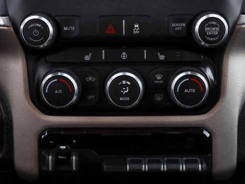 Used 2020 RAM 2500 Laramie image 28