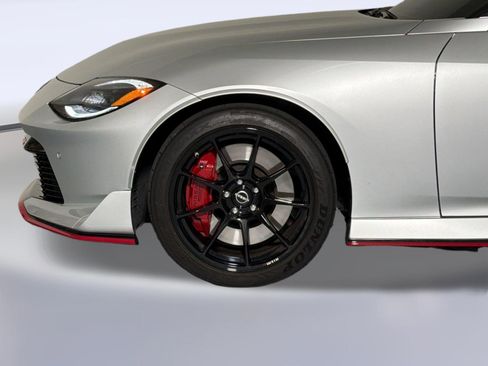 Used 2024 Nissan Z NISMO w/ Floor Mat Package RWD image 12