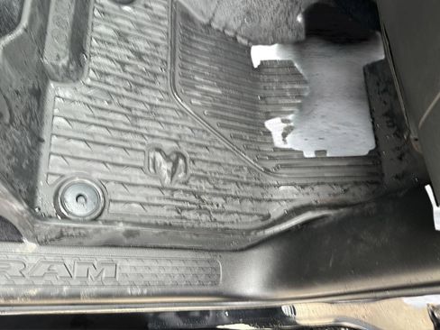 Used 2025 RAM 1500 Big Horn AWD/4WD image 24