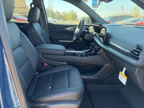 New 2026 Chevrolet Traverse LT w/ LPO, Floor Liner Package image 10