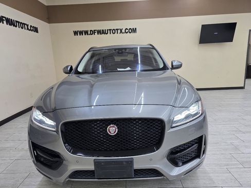 Used 2018 Jaguar F-PACE R-Sport AWD/4WD image 3