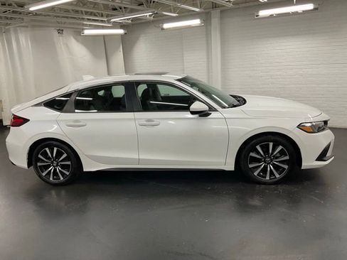 Certified 2022 Honda Civic EX-L image 6