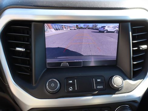 Used 2023 GMC Acadia SLE w/ Driver Convenience Package image 22