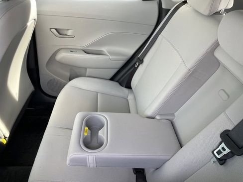 Used 2025 Hyundai Kona SEL image 28