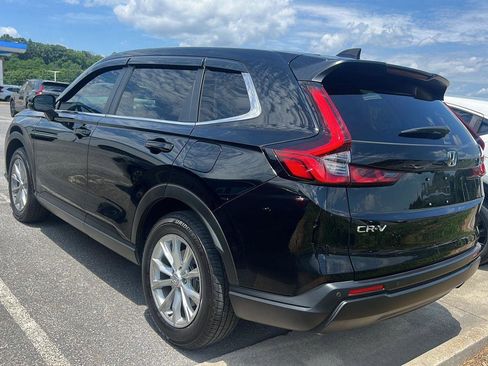 Used 2025 Honda CR-V EX-L image 2