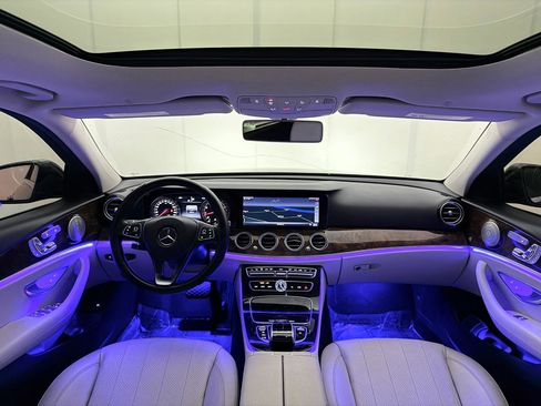 Used 2018 Mercedes-Benz E 300 4MATIC w/ Premium 1 Package image 28