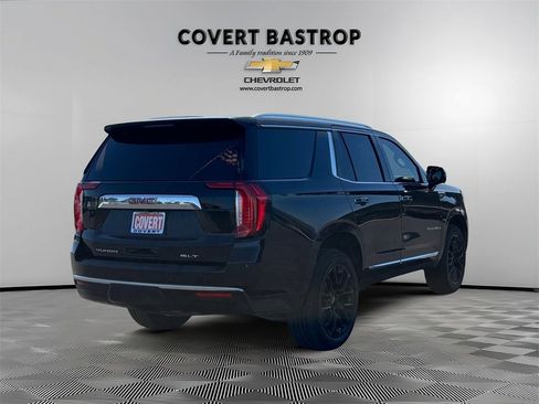 Used 2022 GMC Yukon SLT w/ SLT Luxury Package image 6
