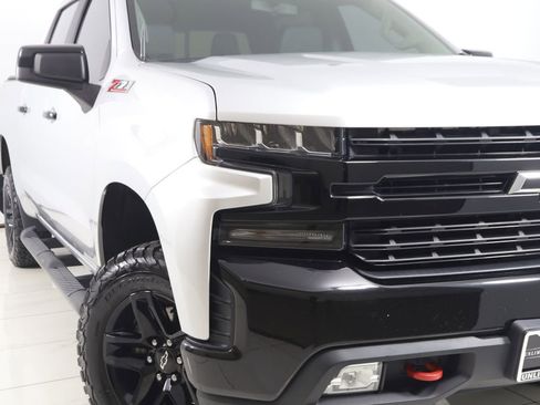 Used 2019 Chevrolet Silverado 1500 LT Trail Boss AWD/4WD image 15