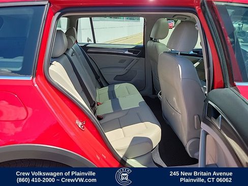 Used 2017 Volkswagen Golf Alltrack SE AWD/4WD image 17