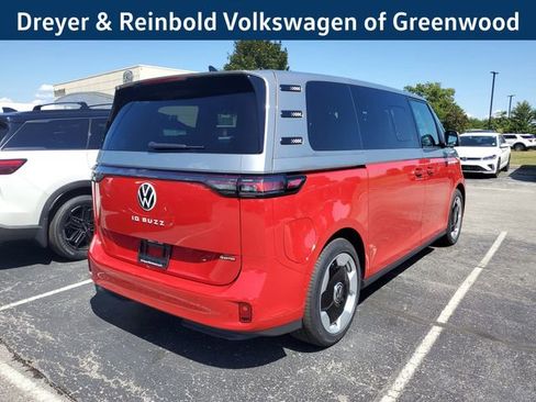 New 2025 Volkswagen ID. Buzz Pro S Plus image 4