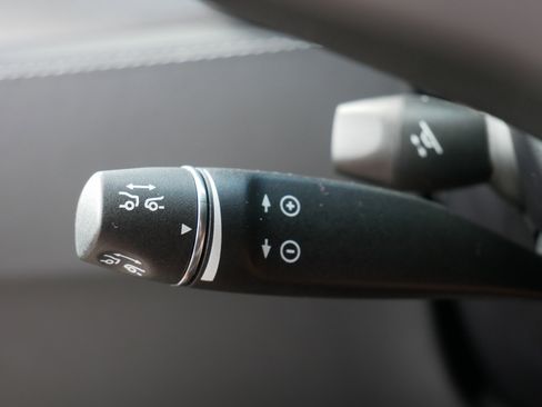 Used 2022 Audi SQ5 Prestige w/ Prestige Package image 56