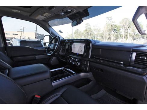Certified 2024 Ford F350 Lariat w/ Lariat Ultimate Package AWD/4WD image 32