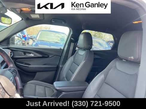 Used 2022 Chevrolet TrailBlazer RS image 11
