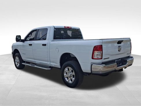 Used 2024 RAM 2500 Big Horn AWD/4WD image 4